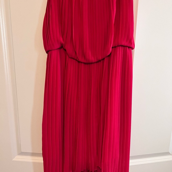 Bright pink hi lo gown - Picture 2 of 3